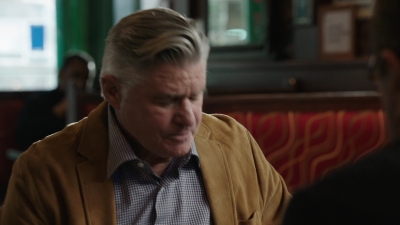 BLUE_BLOODS_-_E9X17_TWO_FACED_564.jpg