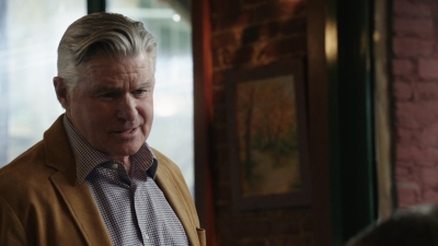 BLUE_BLOODS_-_E9X17_TWO_FACED_576.jpg