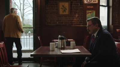 BLUE_BLOODS_-_E9X17_TWO_FACED_583.jpg