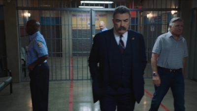 BLUE_BLOODS_-_E10X01_THE_REAL_THING_376.jpg